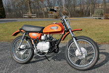 Load image into Gallery viewer, Yamaha Mandarin Orange Base Coat Motorcycle Paint
