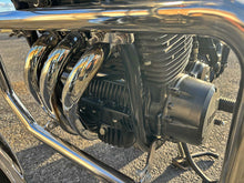 Load image into Gallery viewer, 1977 Yamaha XS750 Motorcycle For Sale