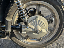 Load image into Gallery viewer, 1977 Yamaha XS750 Motorcycle For Sale