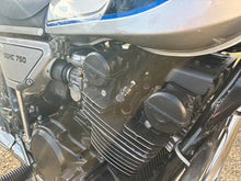 Load image into Gallery viewer, 1977 Yamaha XS750 Motorcycle For Sale