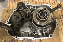 Load image into Gallery viewer, Honda Z50 Engine Rebuild